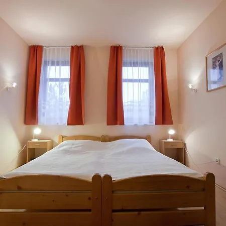 Ferto-parti Panzio Bed & Breakfast